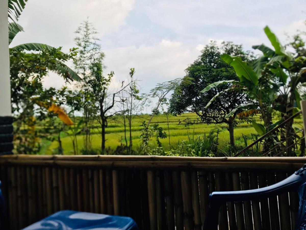 Tiara Homestay Plambi Buitenkant foto