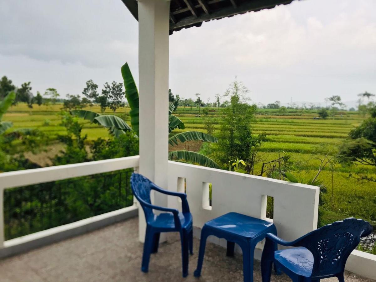 Tiara Homestay Plambi Buitenkant foto